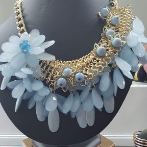 Statement necklaces!